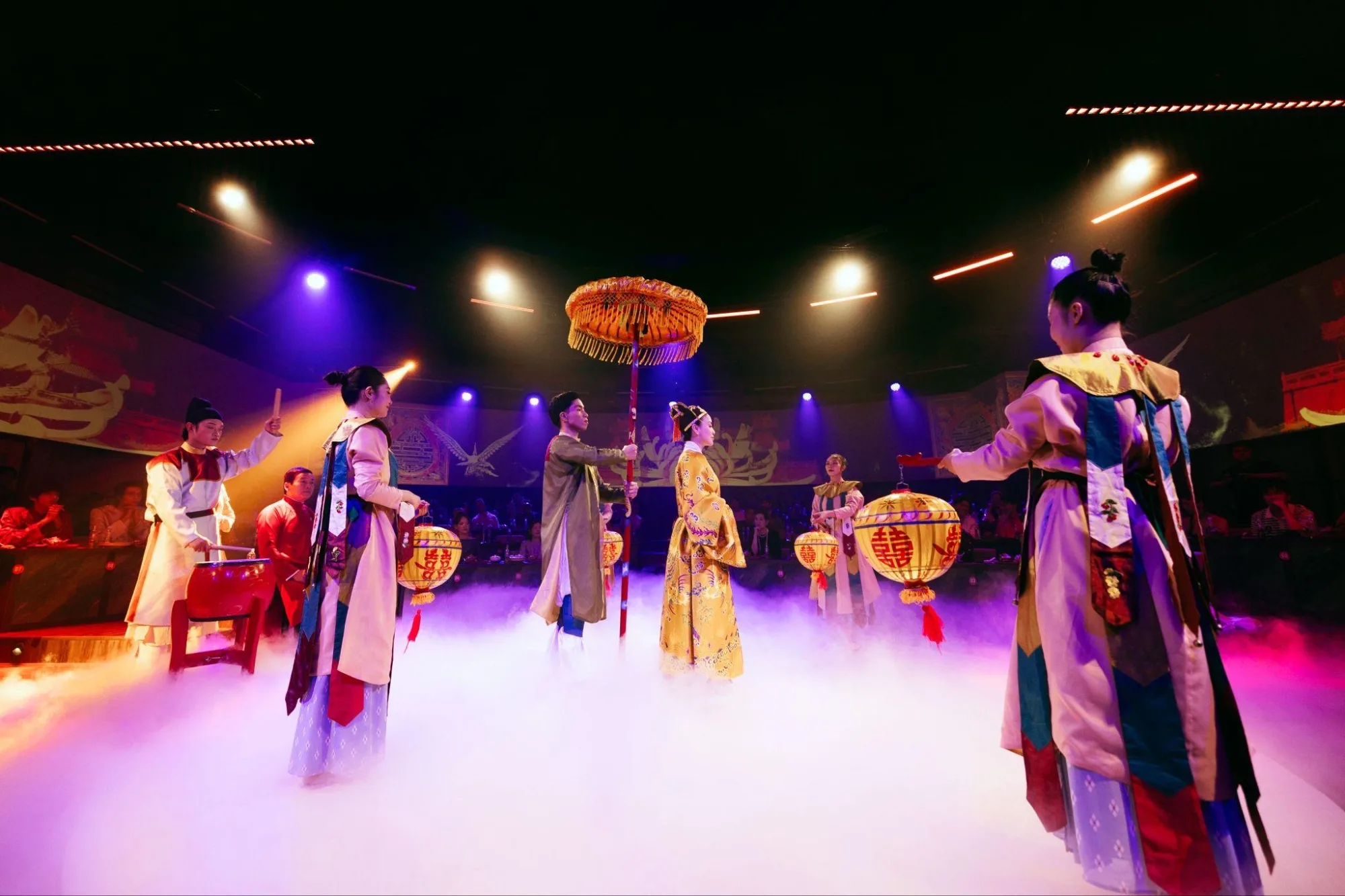 Vietcharm - When heritage is "woven" with love for Vietnamese culture.