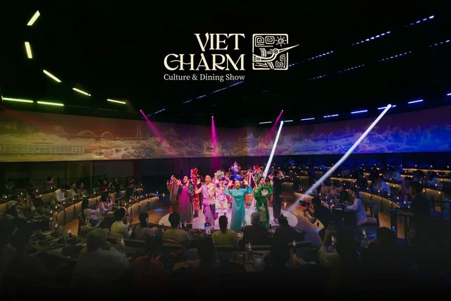 Vietcharm - When heritage is "woven" with love for Vietnamese culture